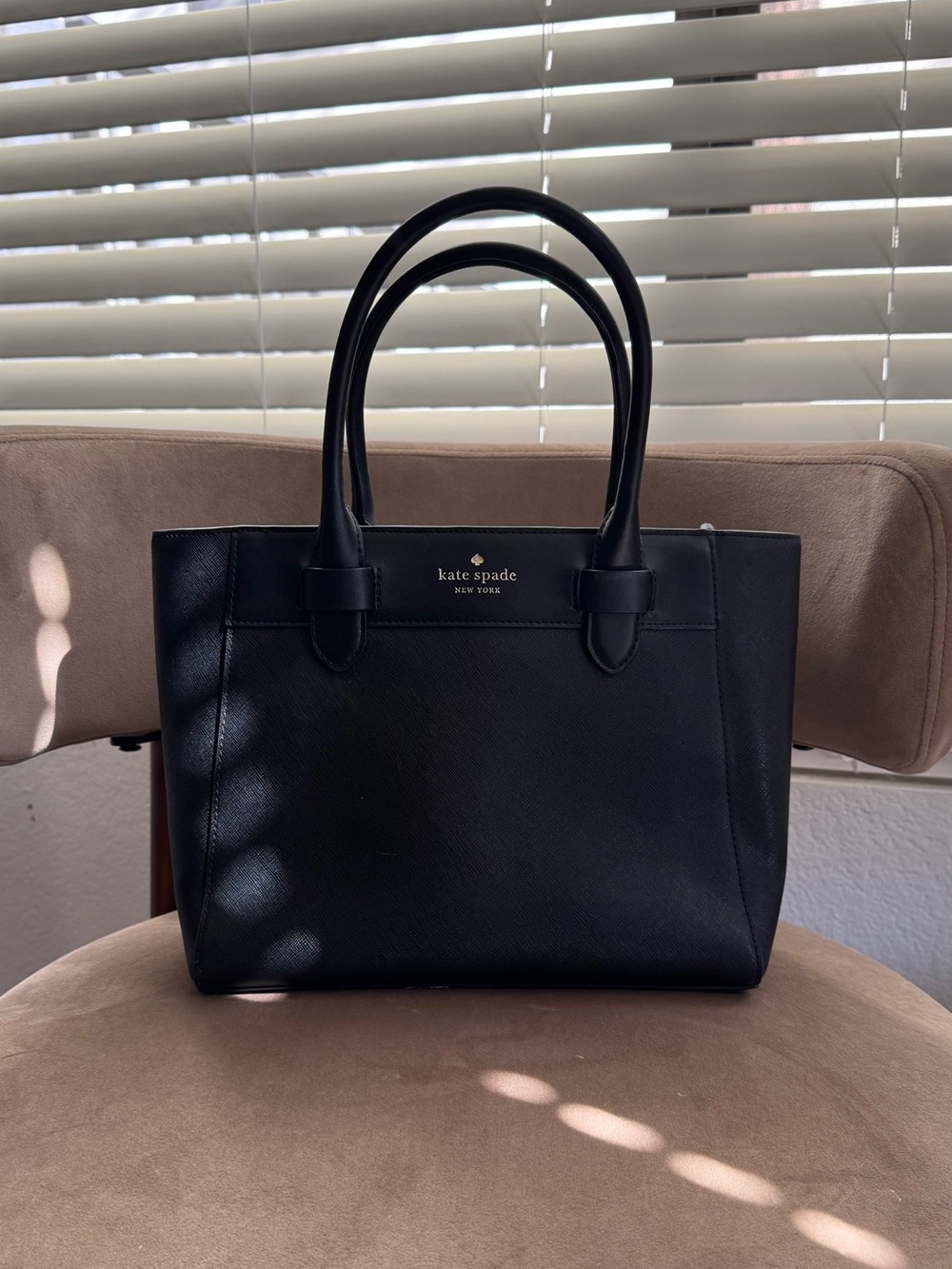 kate spade black structured leather tote